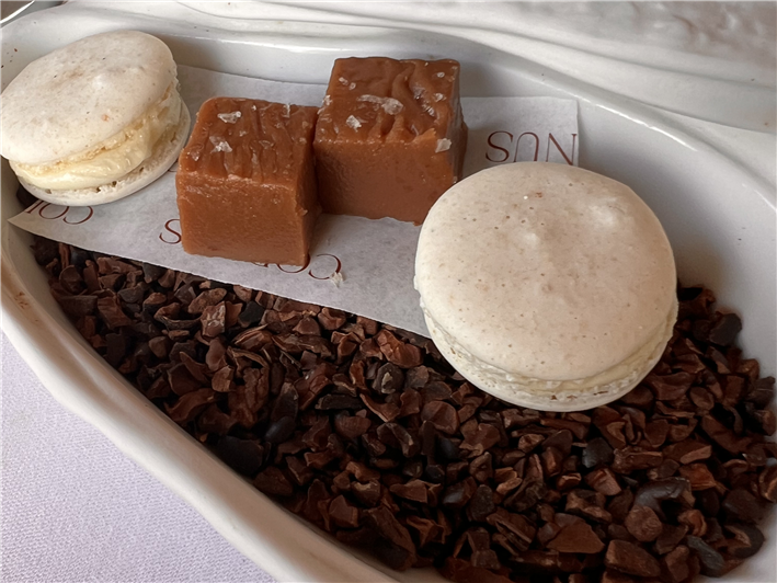 petit fours